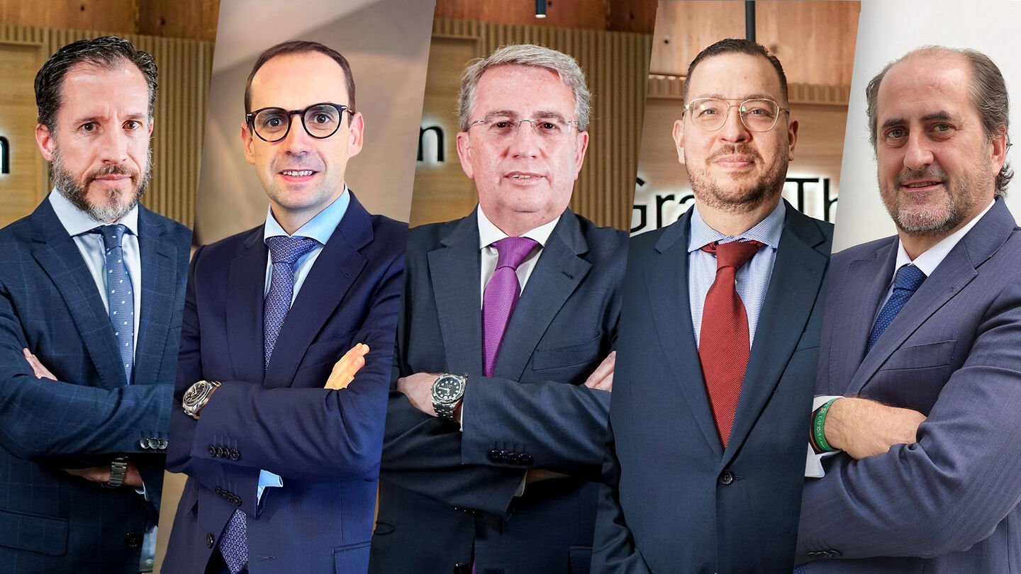De izquierda a derecha: Iñigo Florez, nuevo director de Impulso I+D; Anastasi Tejedor, nuevo director de Auditoría; Ricardo Martín, nuevo director de Consultoría de Movilidad y Automoción; Raúl Mirada, nuevo director de Business Solutions; y Ángel Turel, Head of M&A de Real Estate.