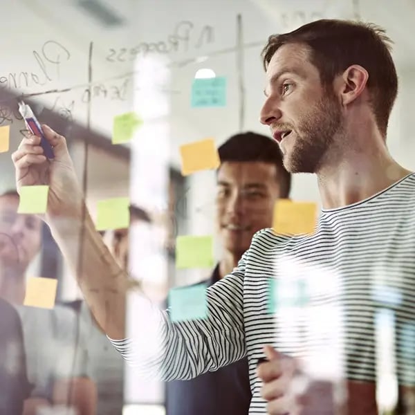 Revelar ineficiencias de negocio y mejorar procesos